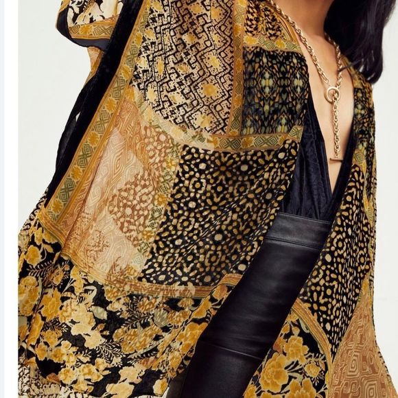 New 
Free People Beguiled Patchwork Kimono Jacket one size 
Velvet Burno… - Picture 9 of 11